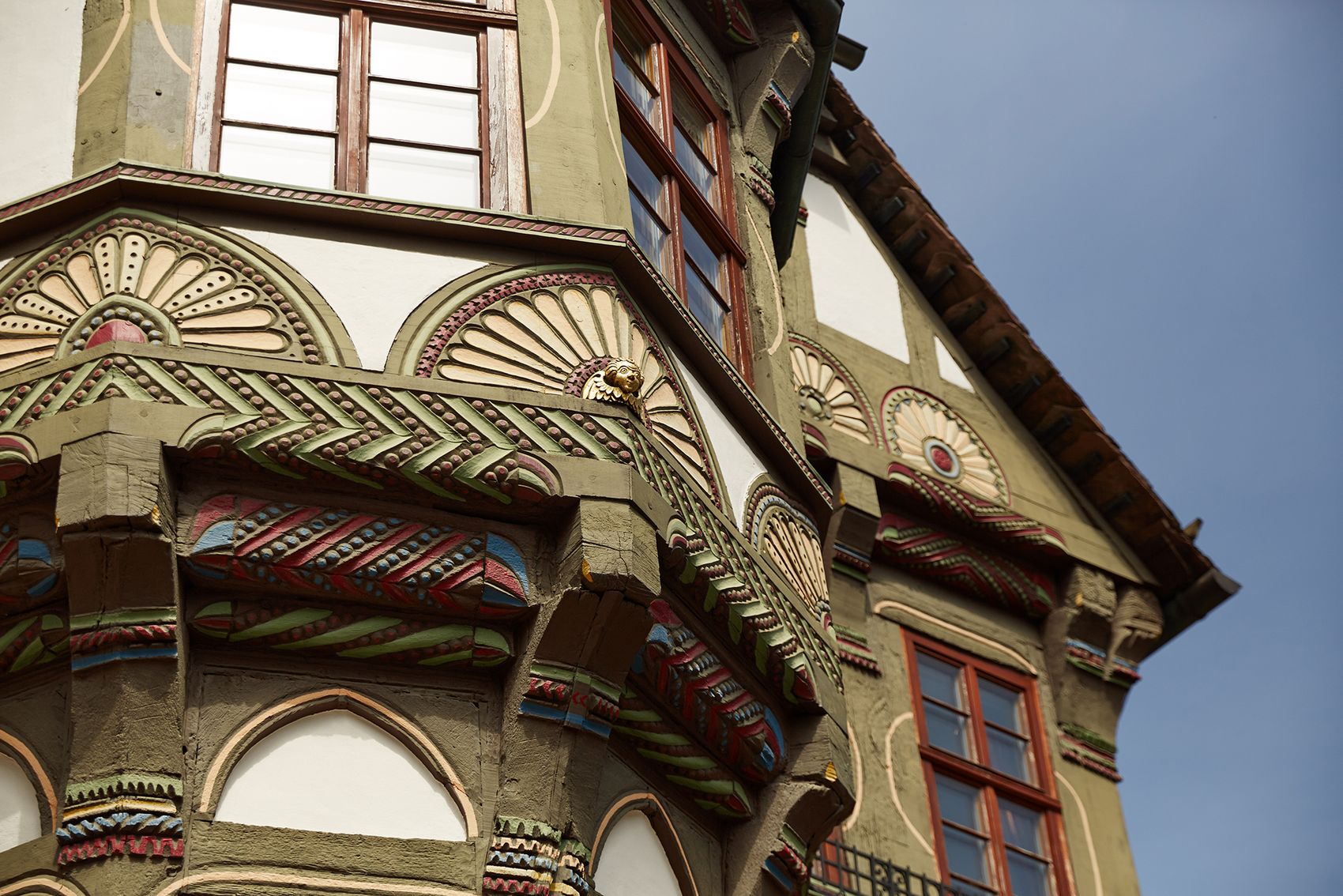 {nbase:fileProperty(propertyName: 'alternative', falId: {item})}