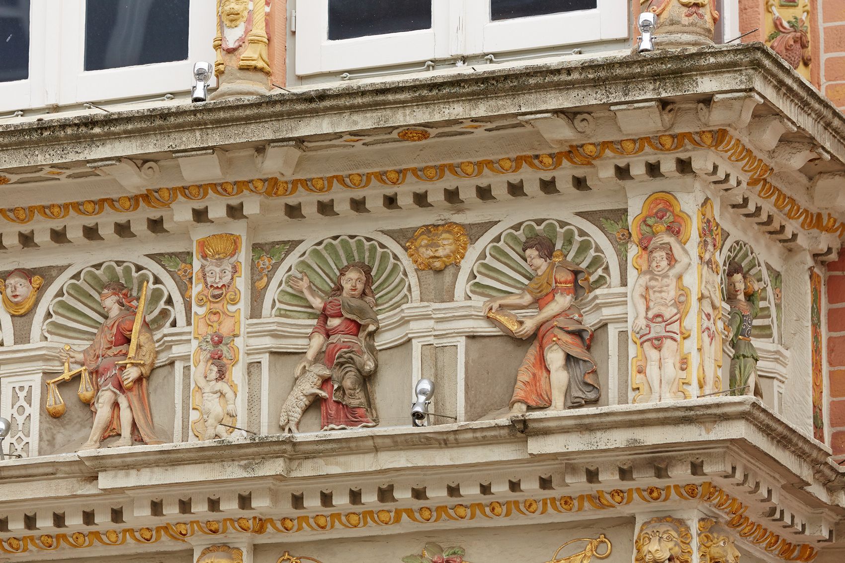 {nbase:fileProperty(propertyName: 'alternative', falId: {item})}