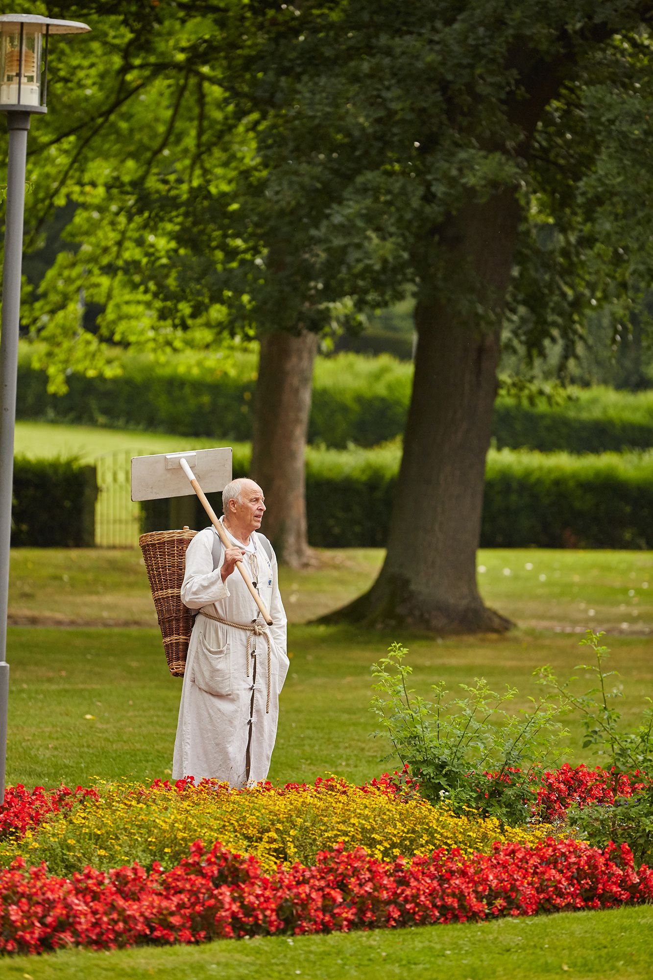 {nbase:fileProperty(propertyName: 'alternative', falId: {item})}